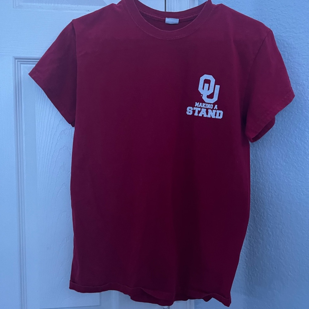 Maroon women medium Oklahoma Sooners football shirt